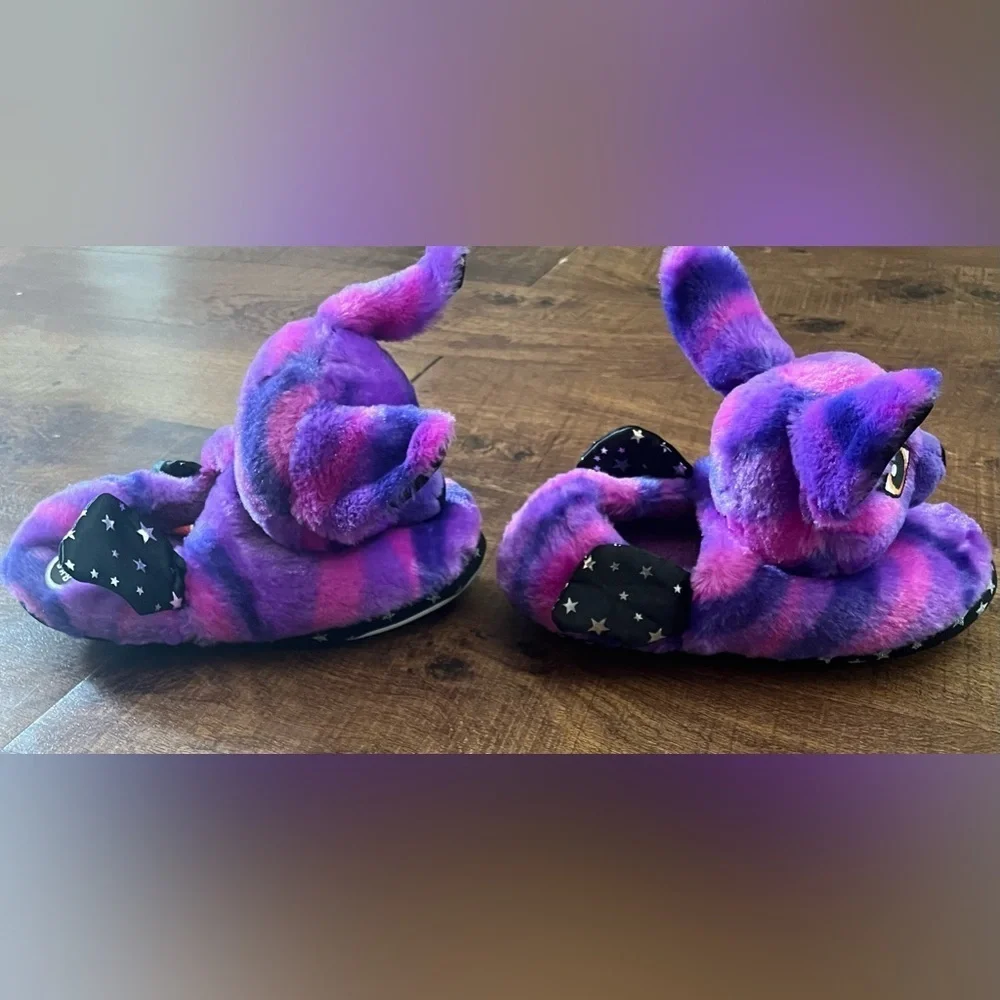 Build a bear kids youth bat plush slippers Sz 1-2 big kids